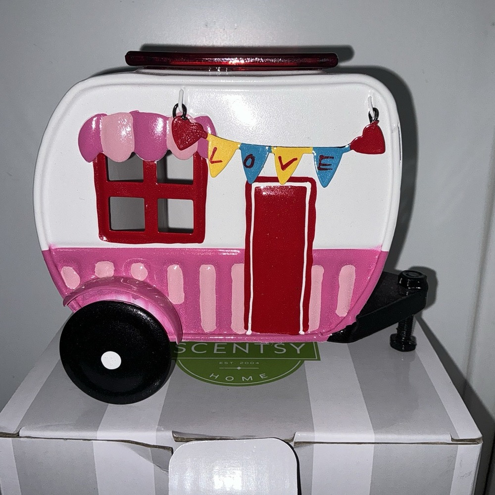 Scentsy Love Finds a Way Mini Camper Warmer New in Box Never Used